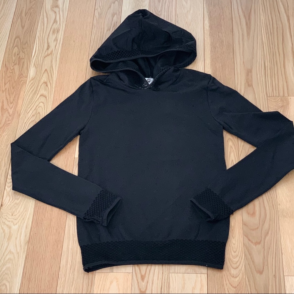 Fabletics Seamless Pullover Black Hoodie XXS/XS
